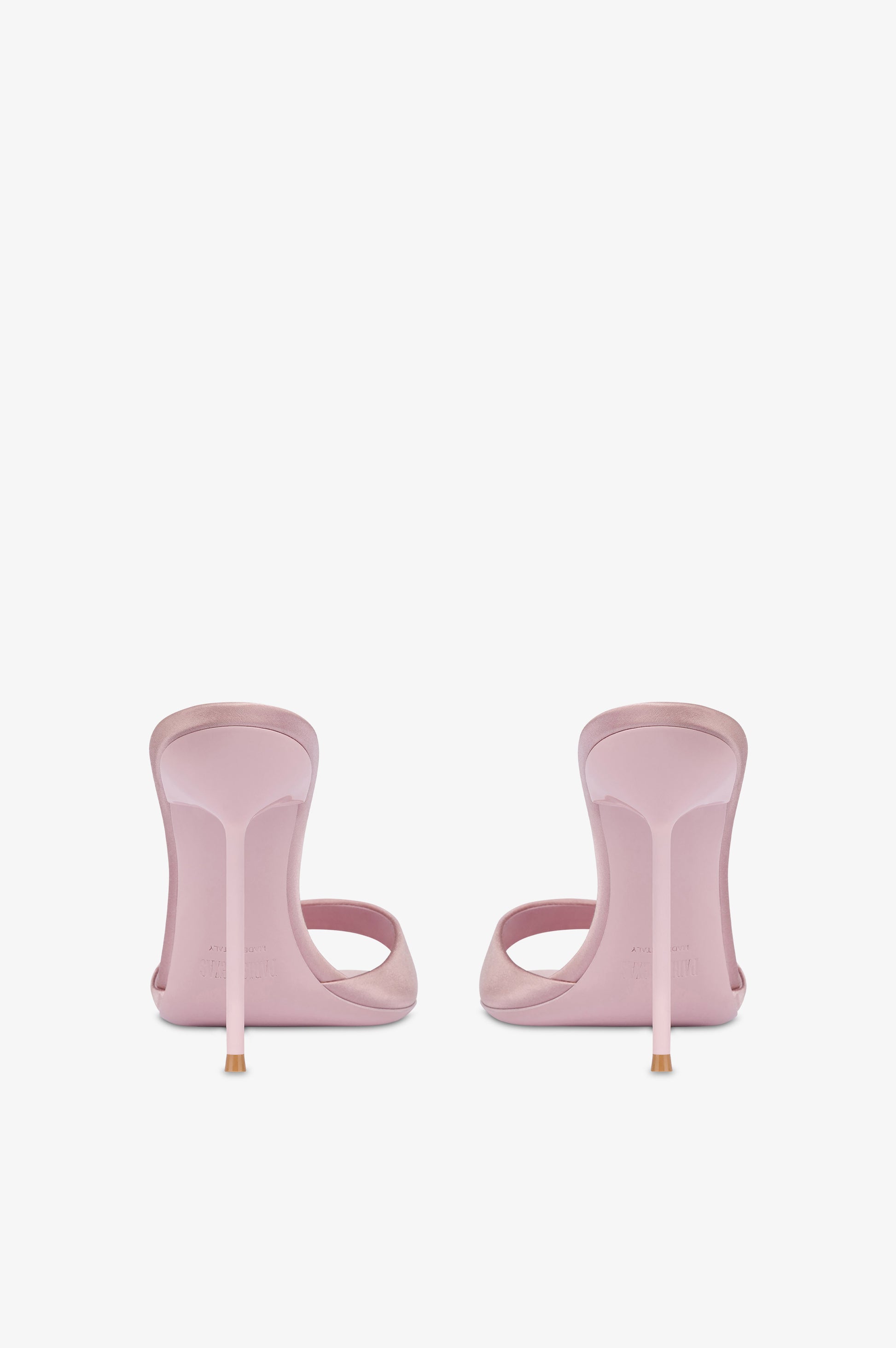 Mules in ballerina pink satin.