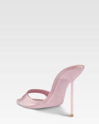 Mules in ballerina pink satin.