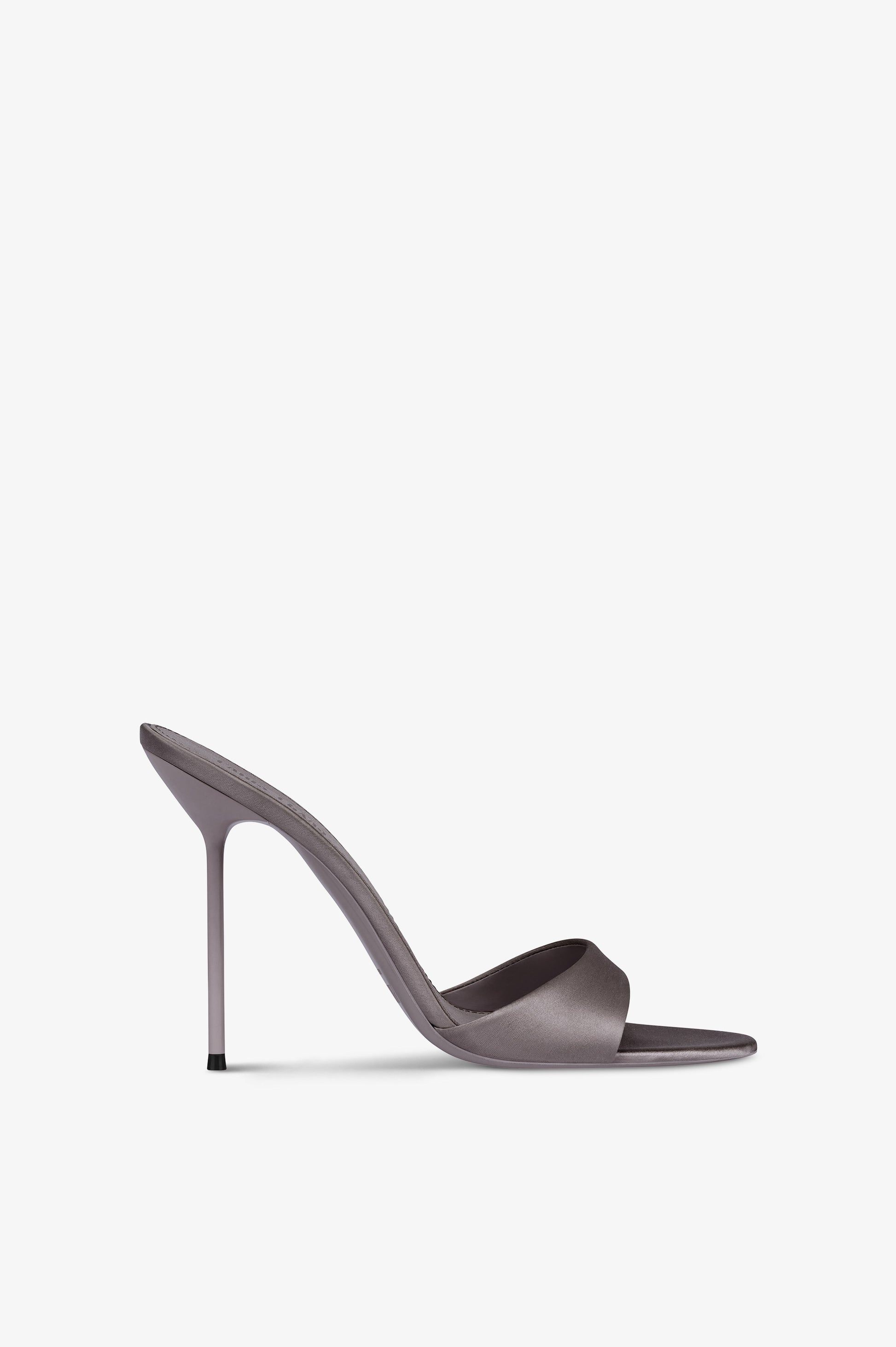 Mules in grey satin.