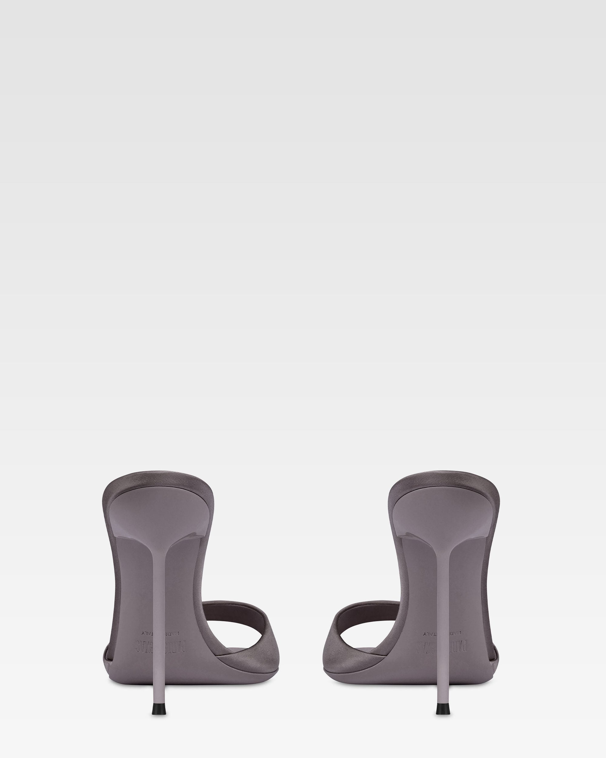 Mules in raso grigio