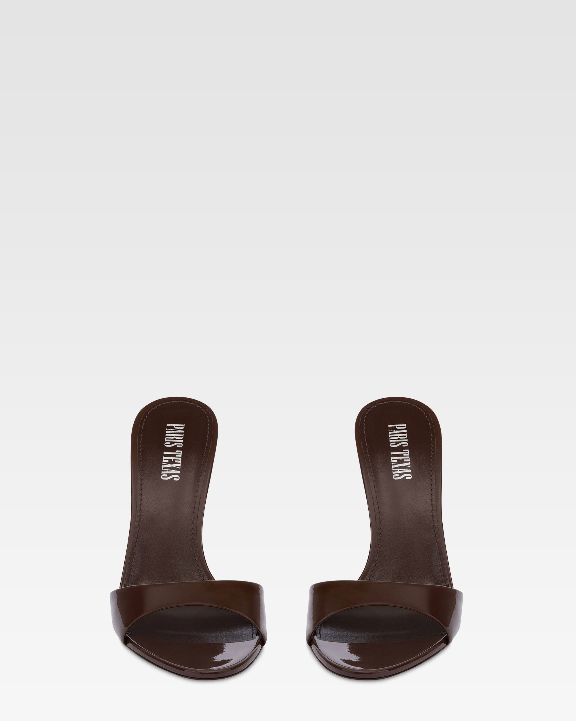 Mules en cuir verni noir