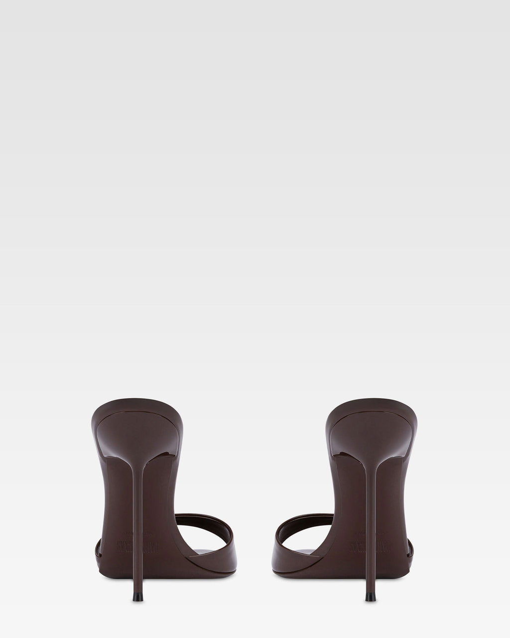 Patent leather mule