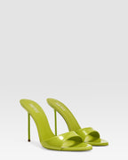 MULE EN VERNIS