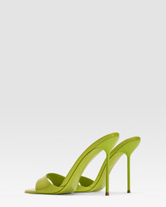 MULE EN VERNIS