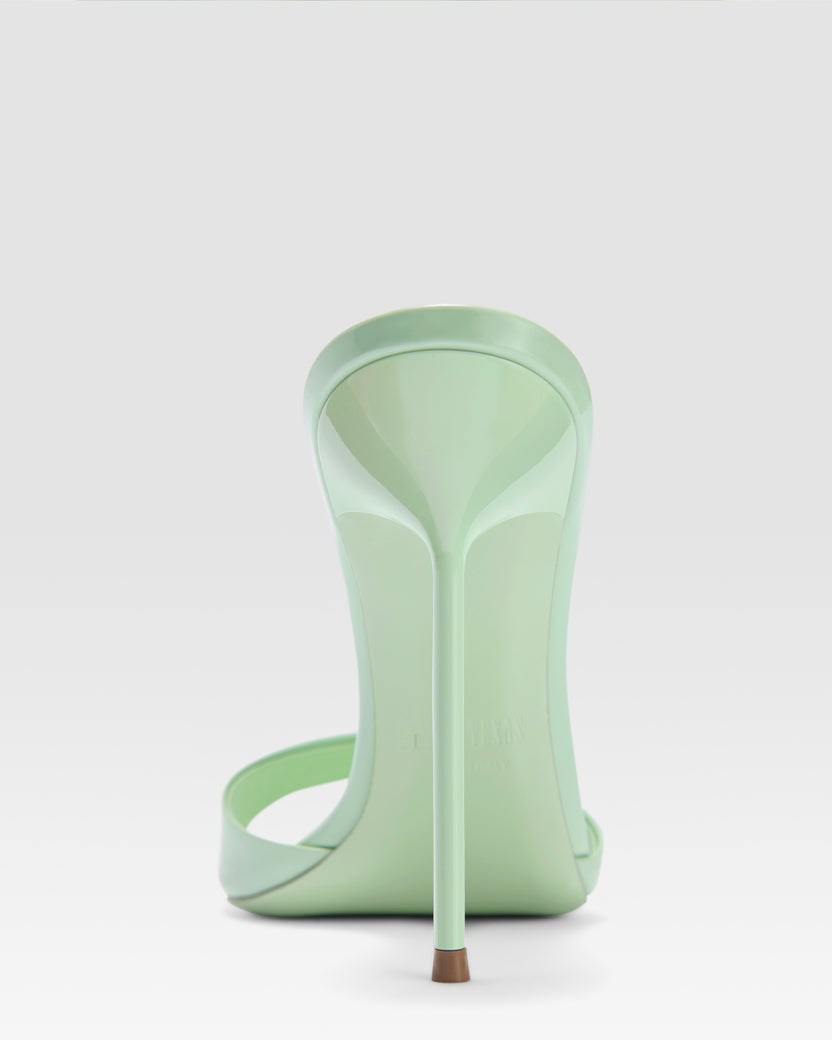 Patent leather mule