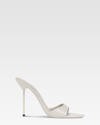 Pantoletten aus Lackleder in Blutenrosa — Grau