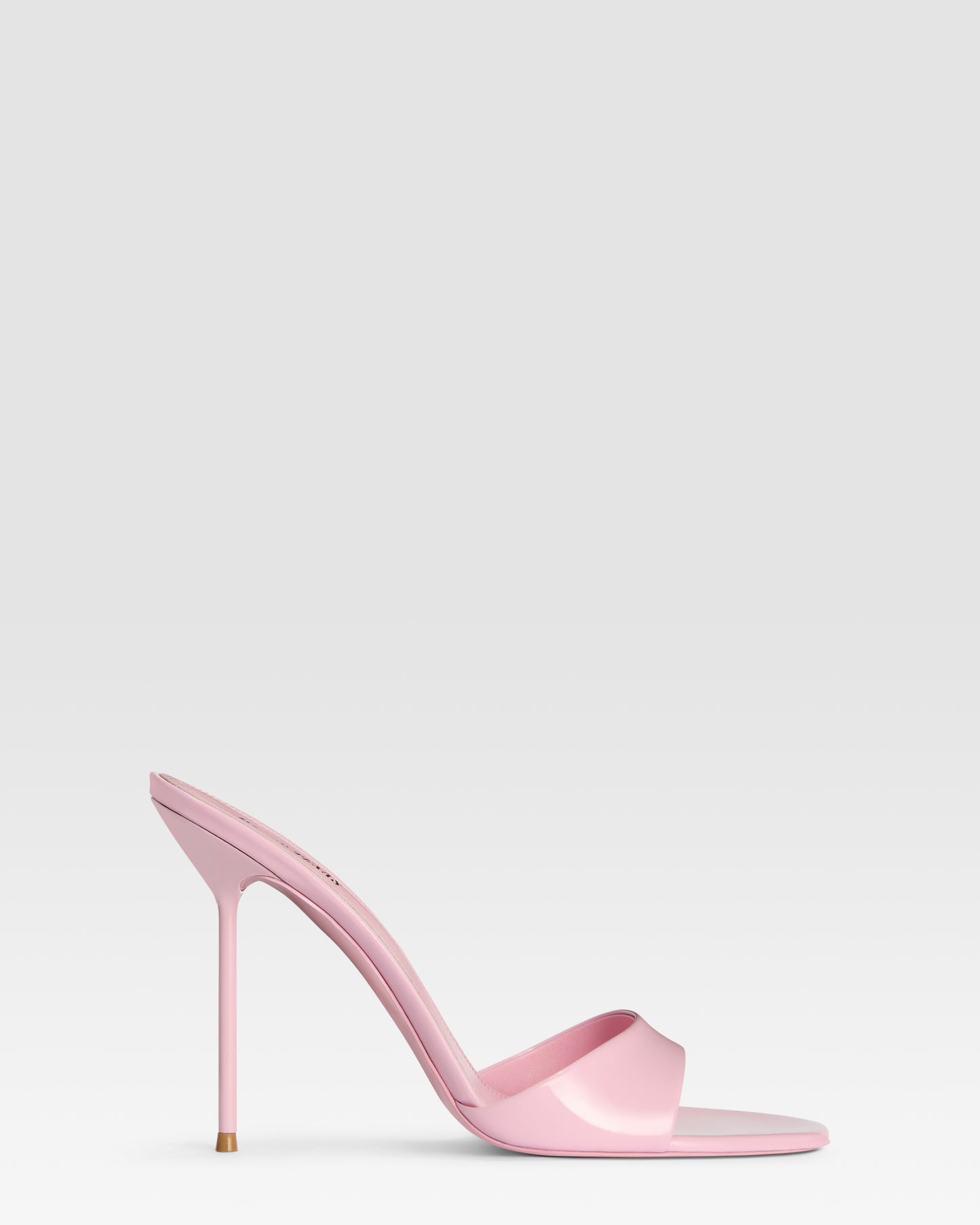 Mules in petal pink patent leather