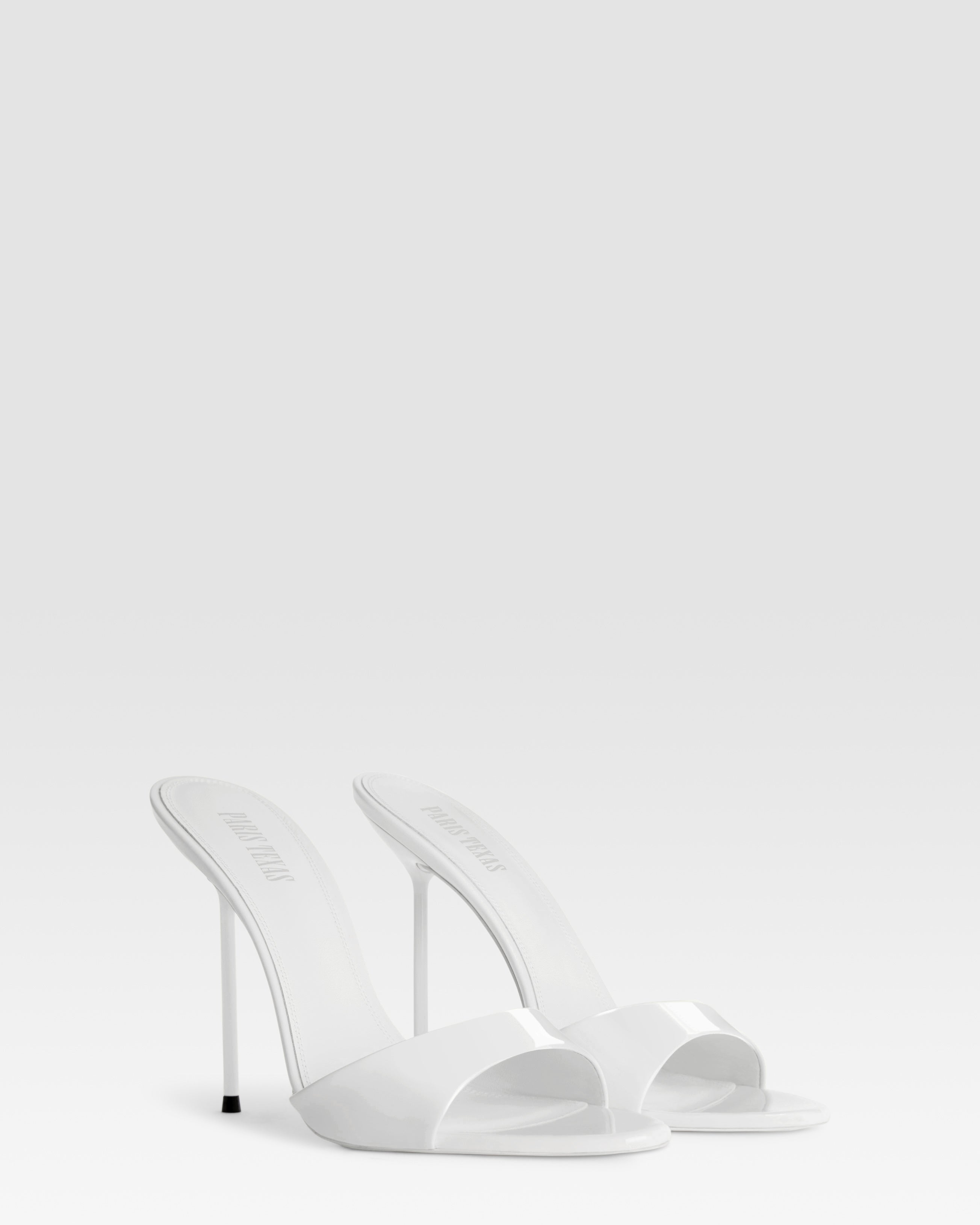 Mules de charol color blanco optico