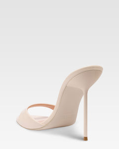 Mules en charol marfil