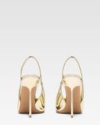 Slingback aus verspiegeltem Leder in Gold