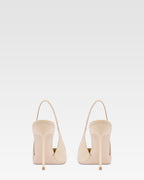 Slingbacks de charol color almendra