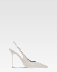 Slingback-Pumps aus weissem Lackleder — Grau