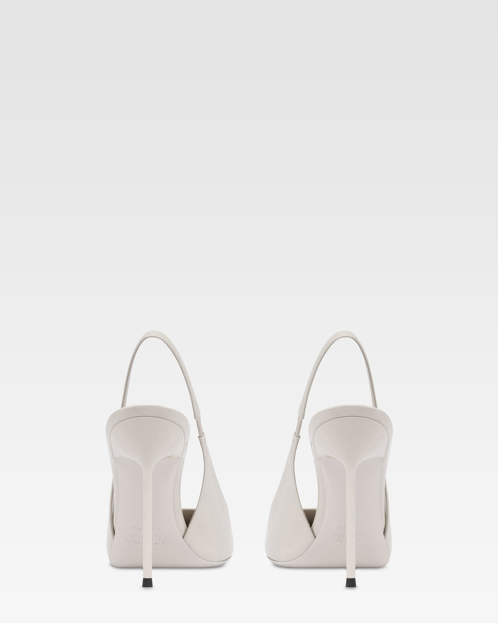 Slingbacks de charol gris