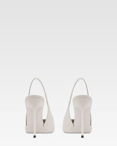 Slingbacks de charol gris