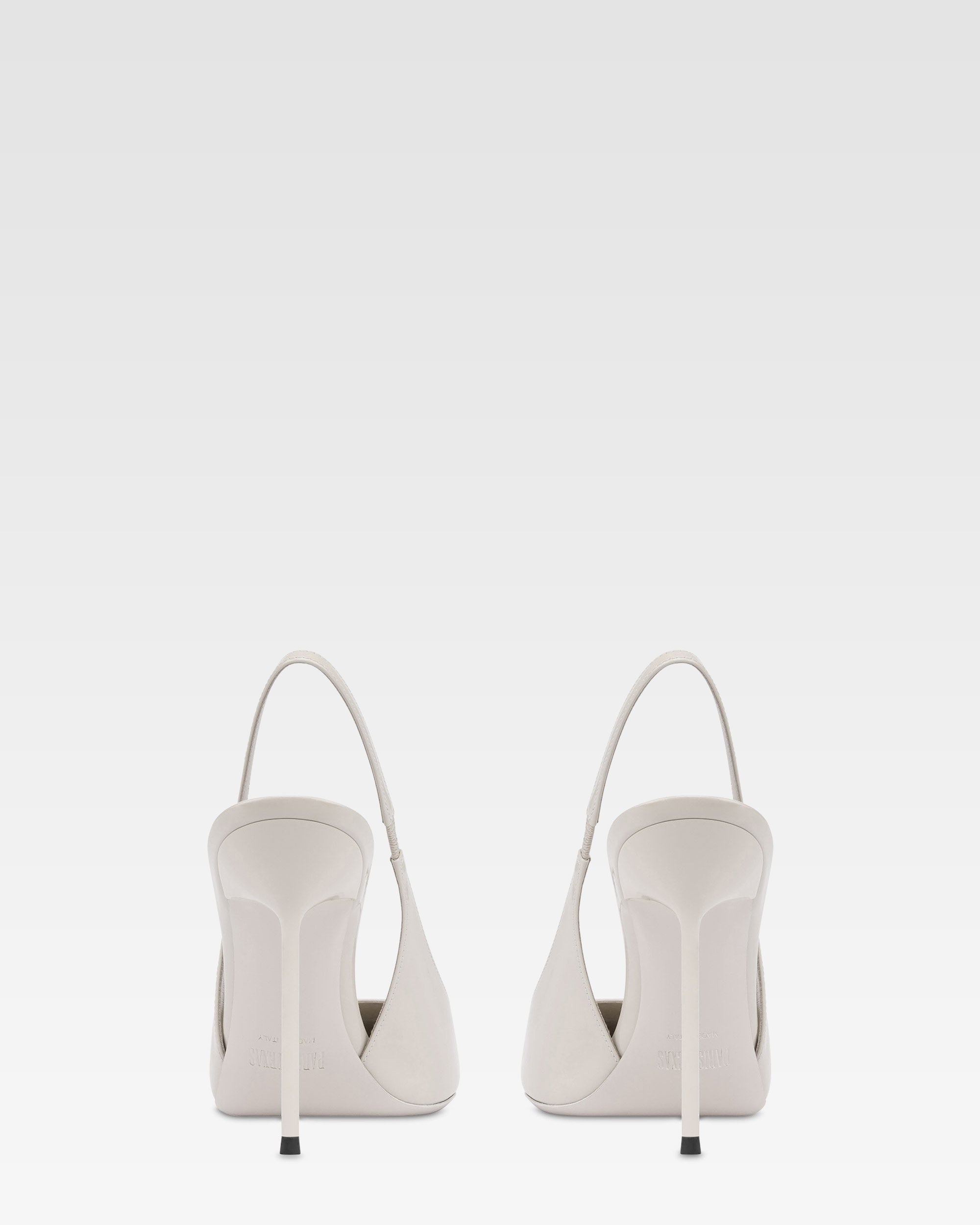 Slingbacks de charol gris