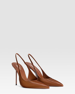 Slingbacks in coffee patent leather