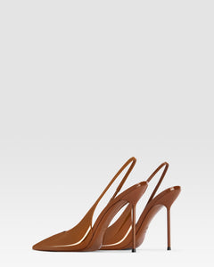 Slingbacks in coffee patent leather