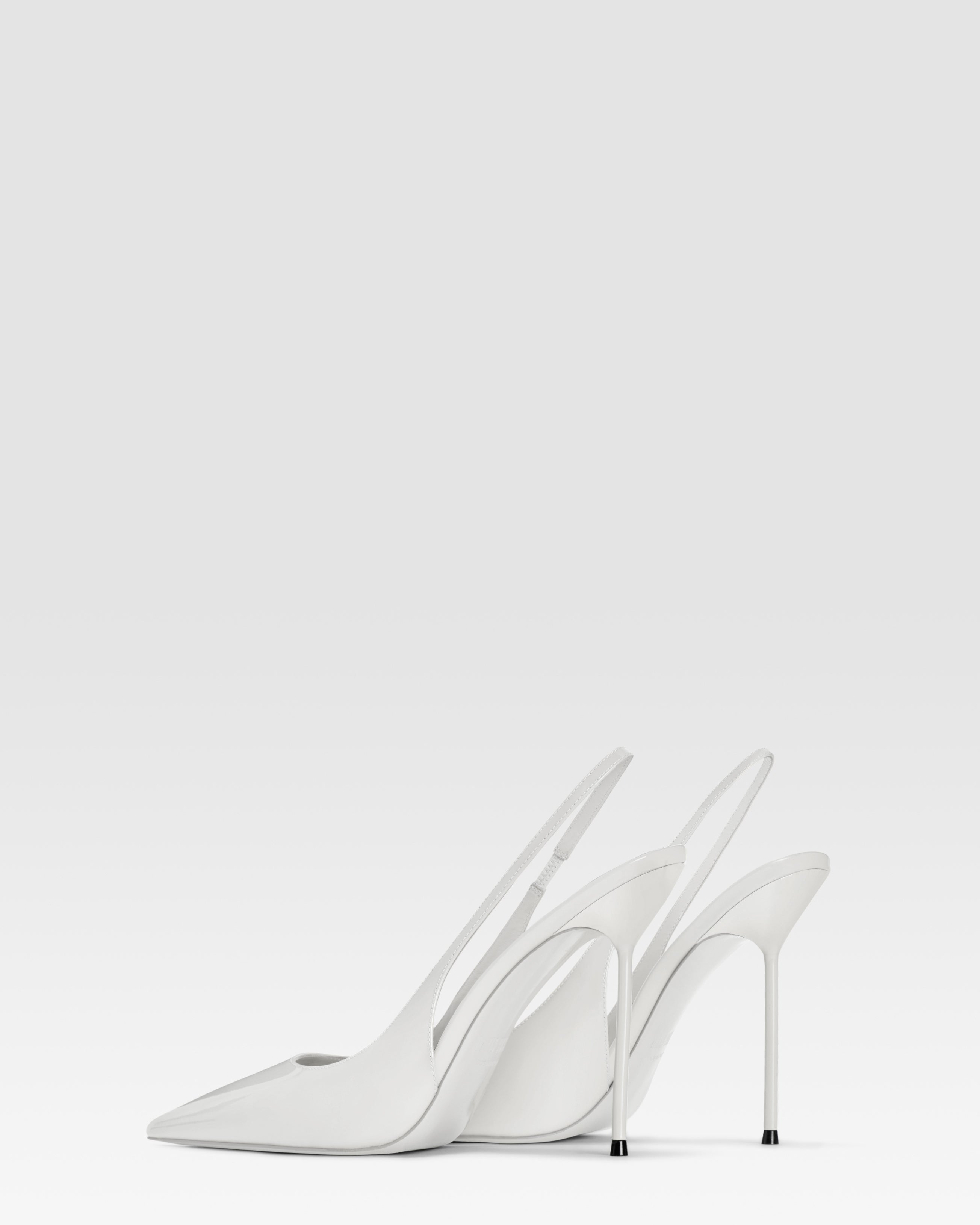 Zapatos destalonados de charol color blanco optico