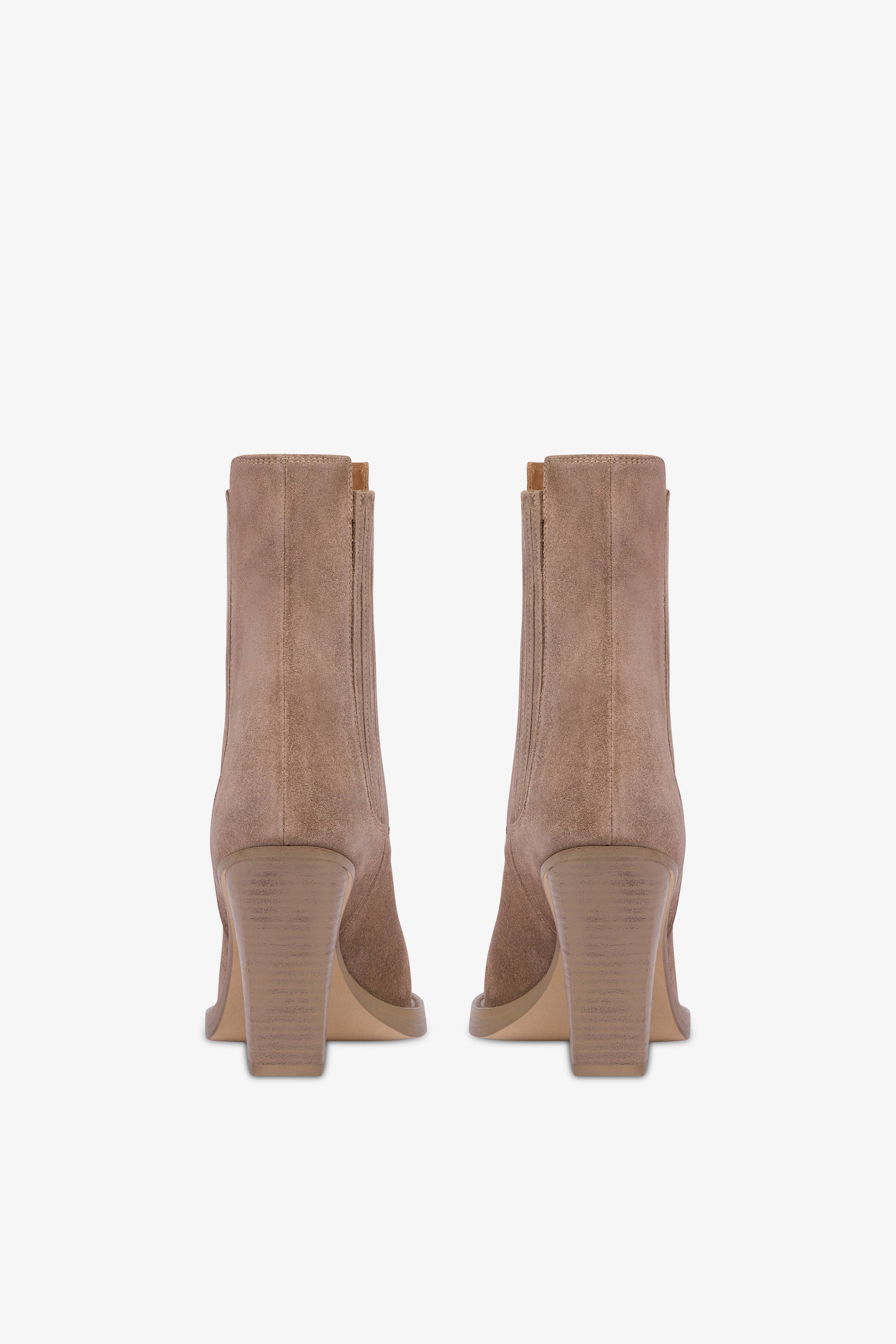 Pointed ankle boots in smooth koala suede leather