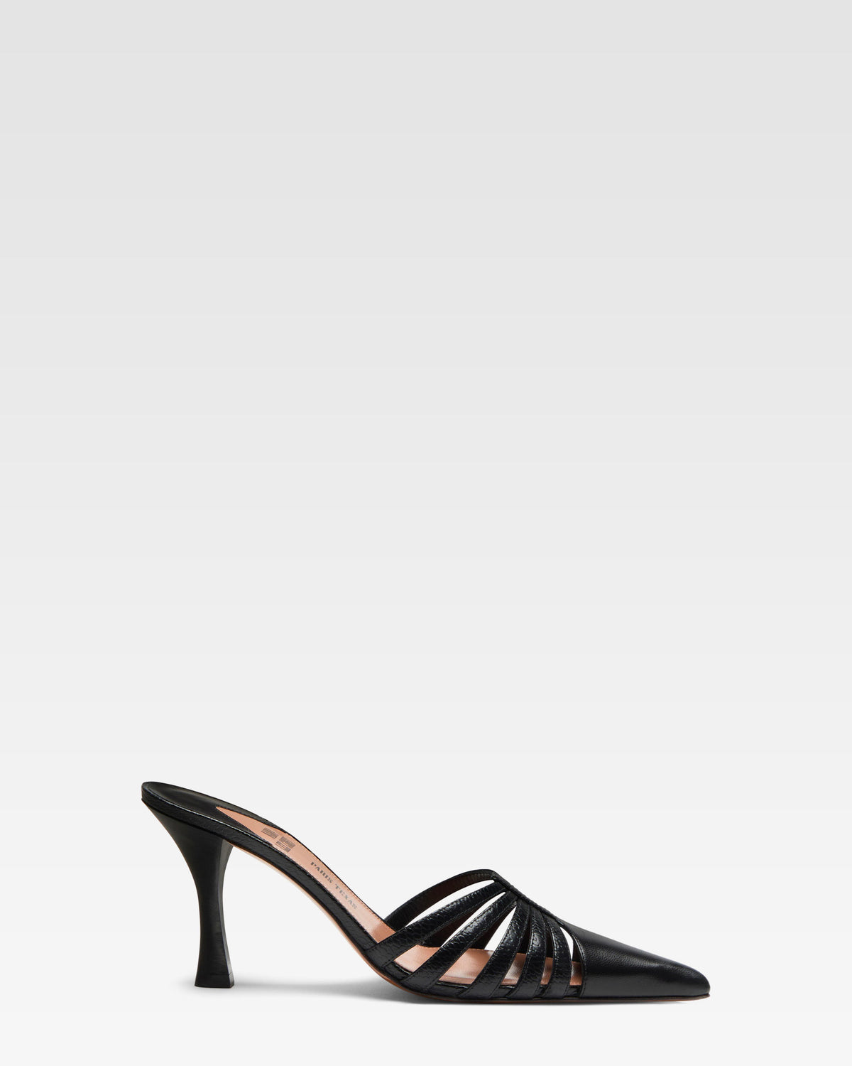 Mule con grabado de piton