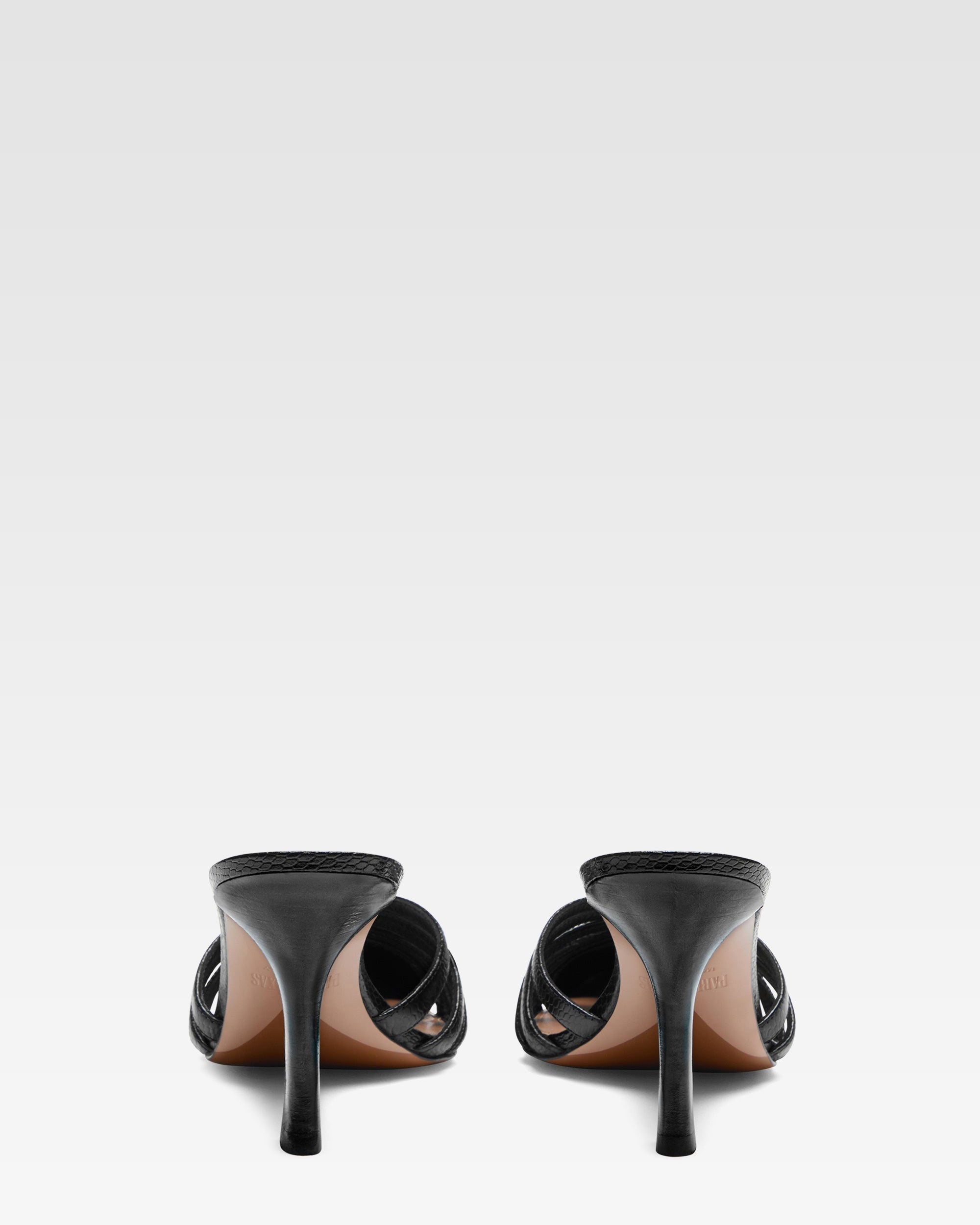 Mule en cuir noir a decoupes