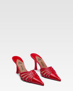 Mule en cuir rouge a decoupes